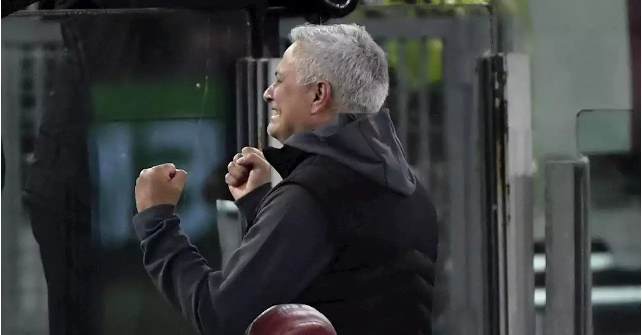 Mourinho en larmes après la qualification de l’AS Rome pour la finale de Conference League (vidéo)