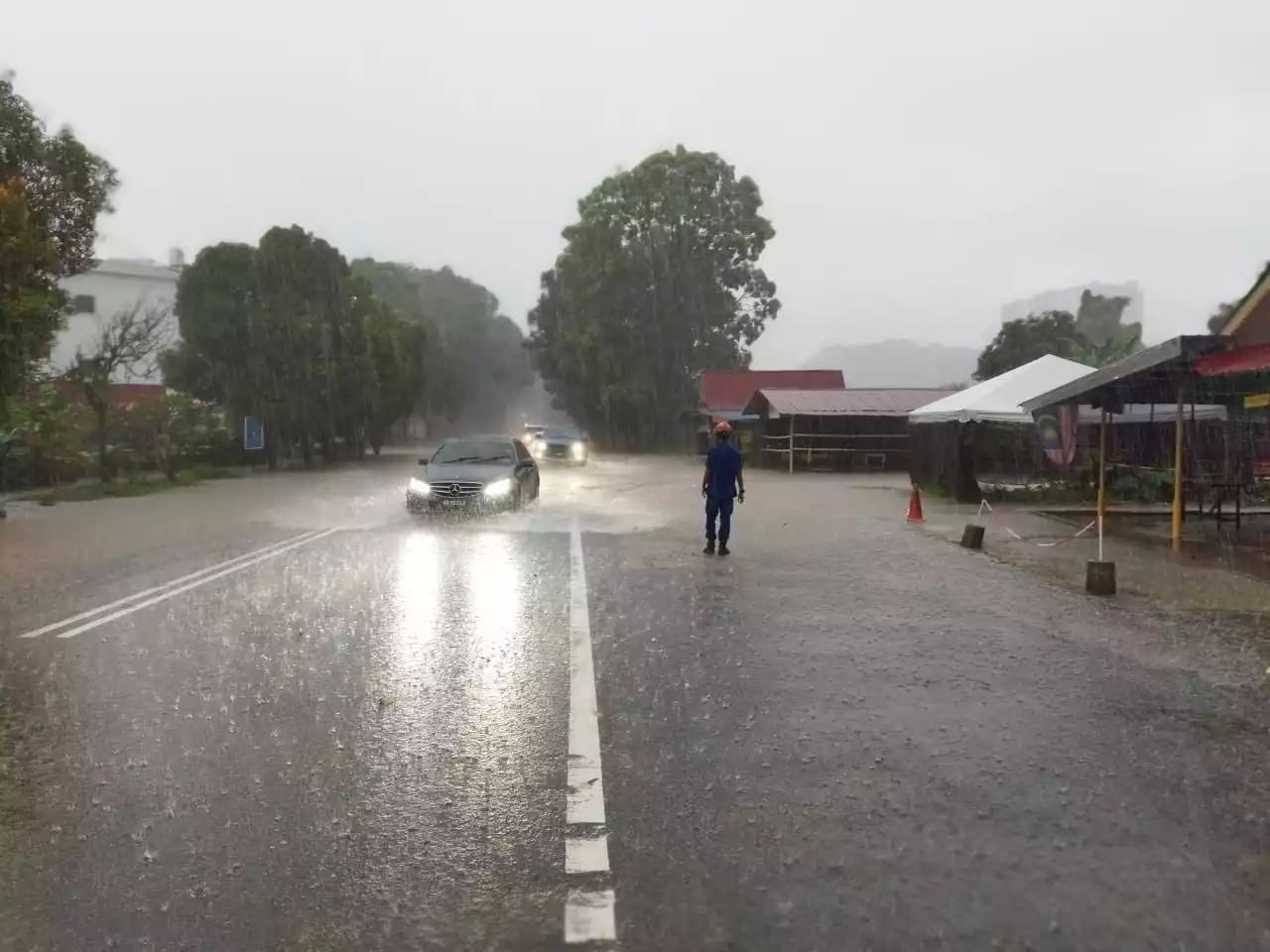 Banjir kilat: Tujuh kawasan di Melaka terjejas