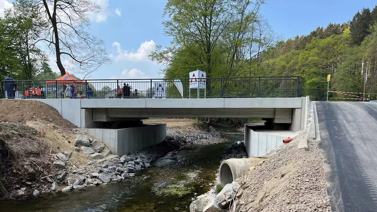 Nach der Flut: Neue Vichtbachbrücke eröffnet