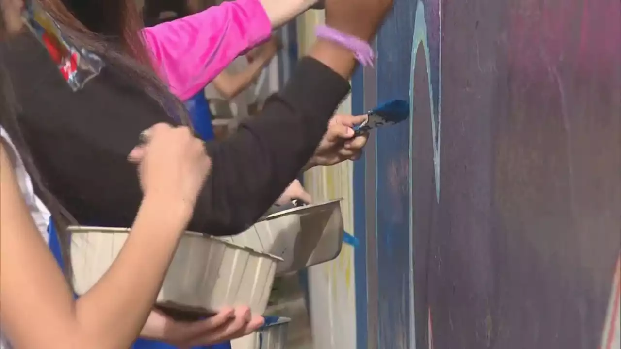 Lake Middle School Students Repaint LGBTQ+ Mural After Vandalism