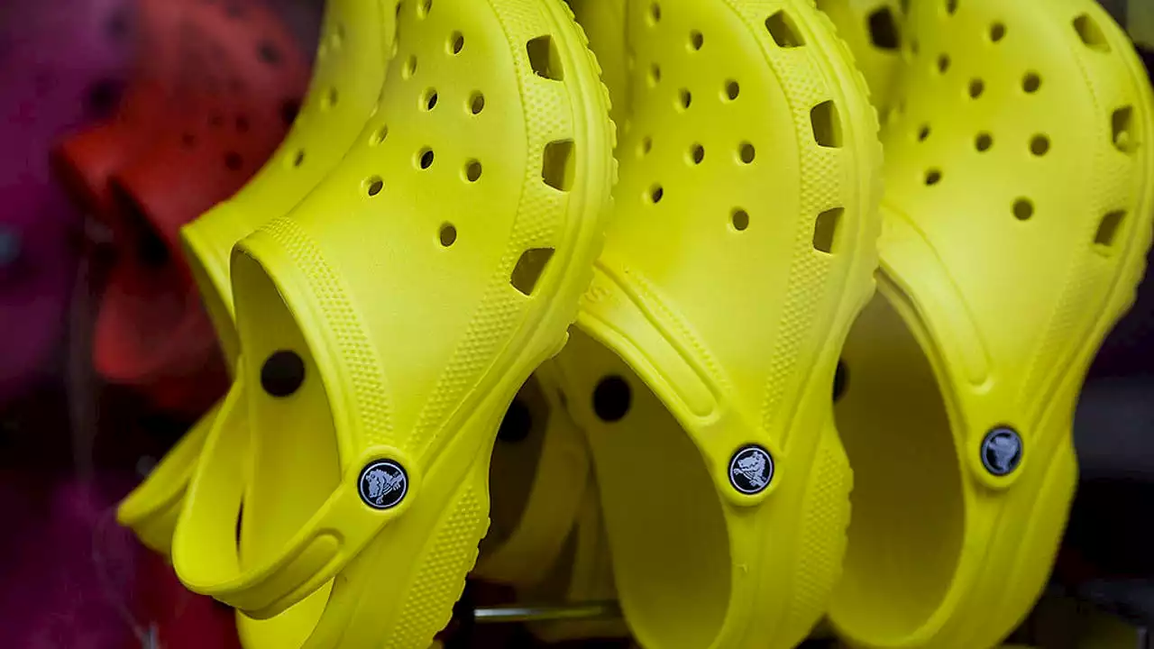 Crocs offering free clogs to healthcare workers as COVID-19 pandemic continues