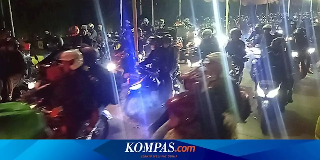 Kendaraan Pemudik Menumpuk di Bakauheni Sabtu Malam, Klakson Bersahutan, 20 Menit Tak Bergerak