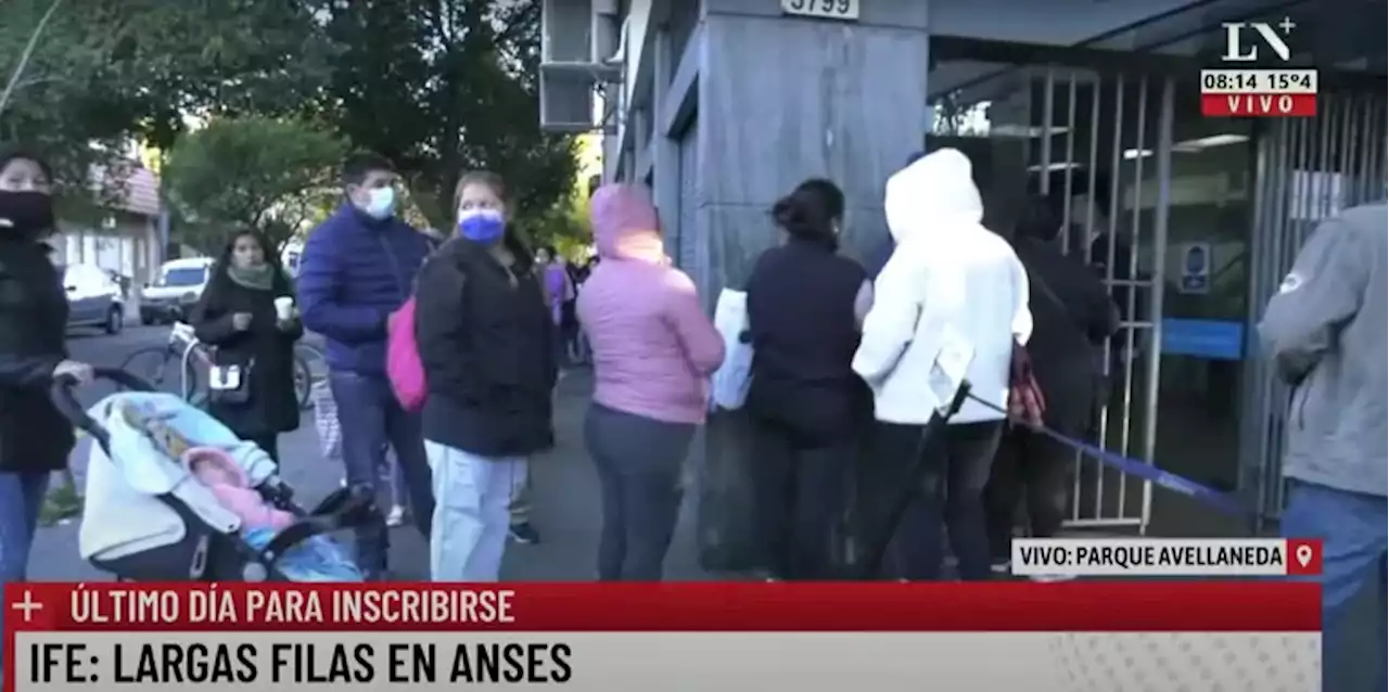 Bono de Anses: varias cuadras de cola en el último día de inscripción al nuevo IFE