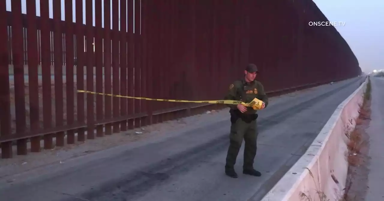 One dead, five hurt while trying to scale border fence in Otay Mesa