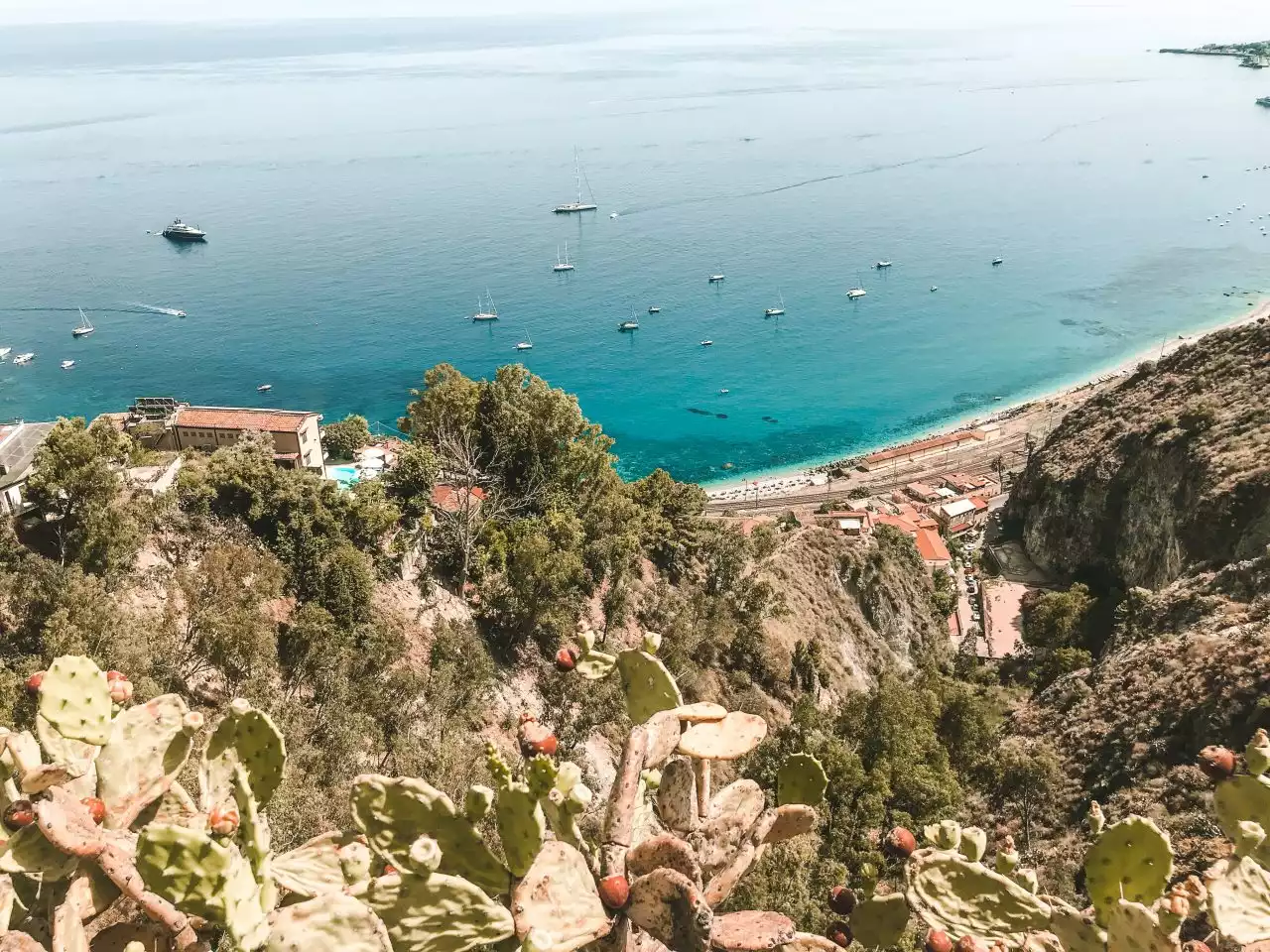 Monasteri e pecorini | A piedi sui sentieri della transumanza - Linkiesta.it