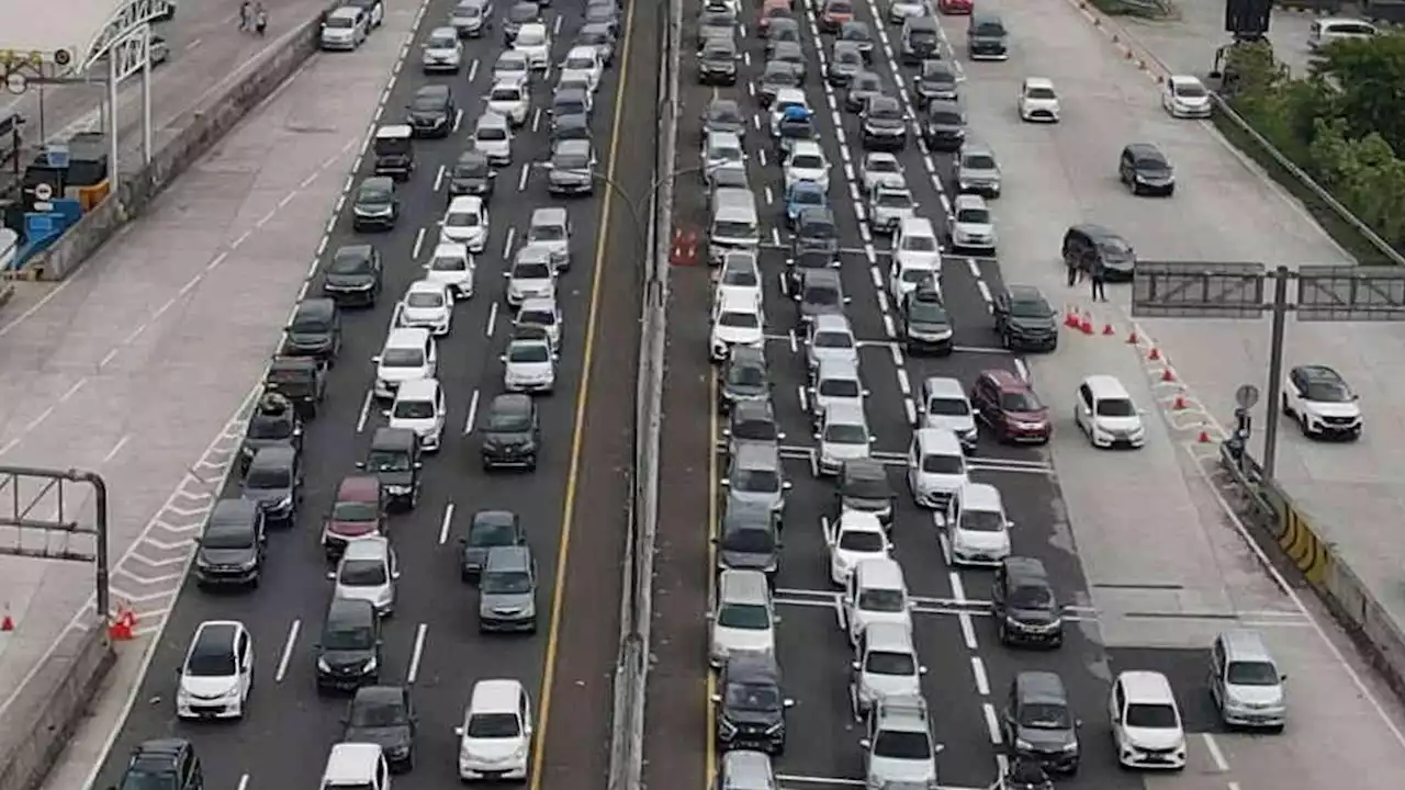 Cerita Pemudik Terjebak Macet Arus Balik Lebaran di Tol Jakarta-Cikampek