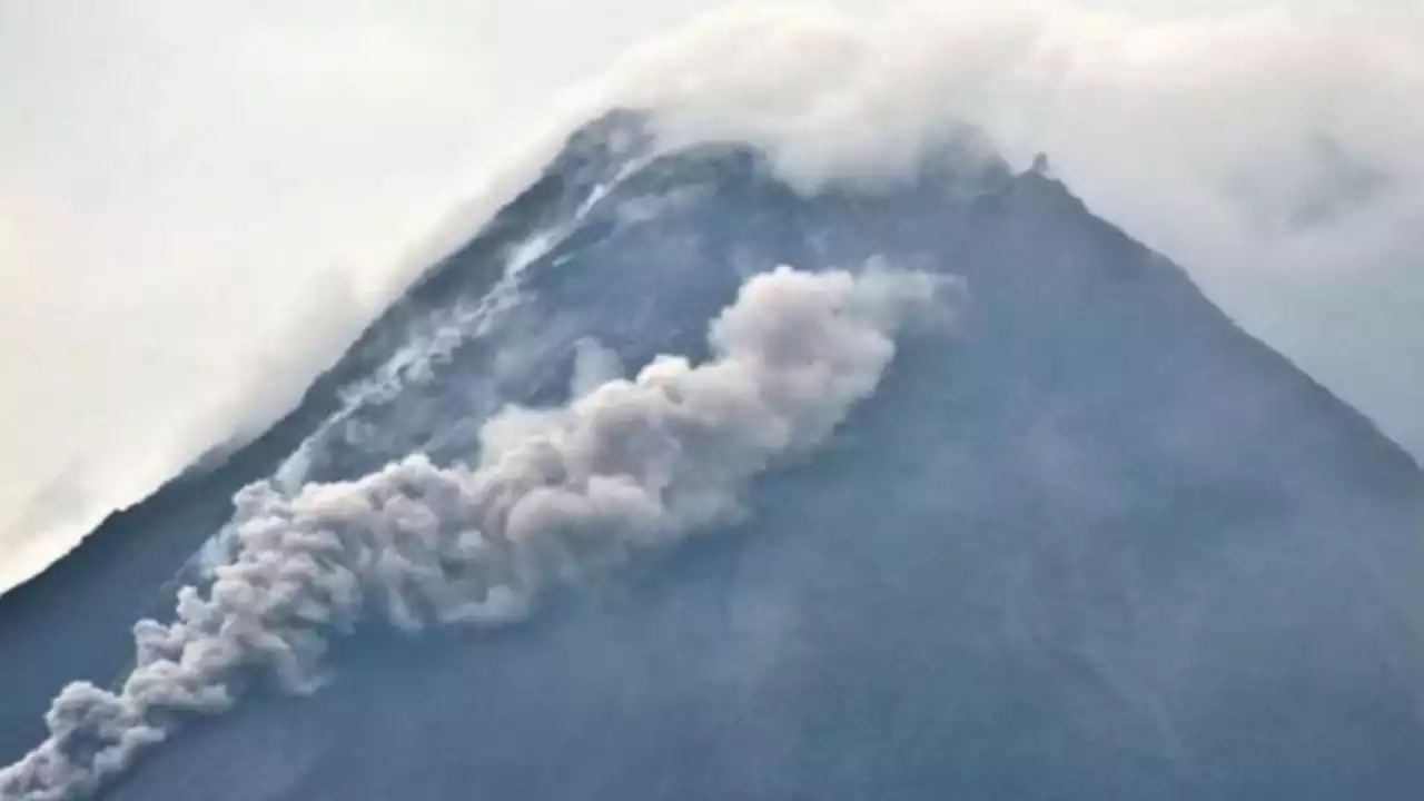 Gunung Merapi Alami 154 Kali Gempa Guguran