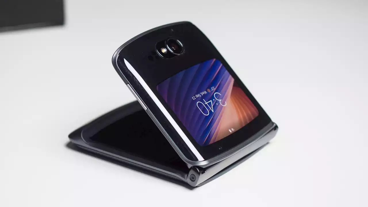 Completely redesigned Motorola Razr 2022 breaks cover for the first time