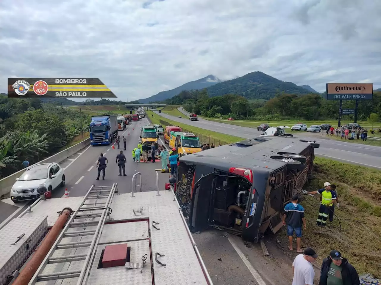 Aleksandro, da dupla com Conrado, morre em acidente de ônibus