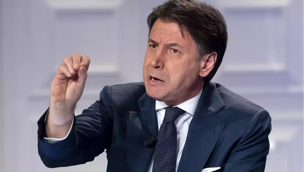 M5S, Conte sull'Ucraina: 'La corsa al riarmo è follia. Sorpreso dalla scelta di Draghi di non riferire in Parlamento prima del viaggio in Usa'