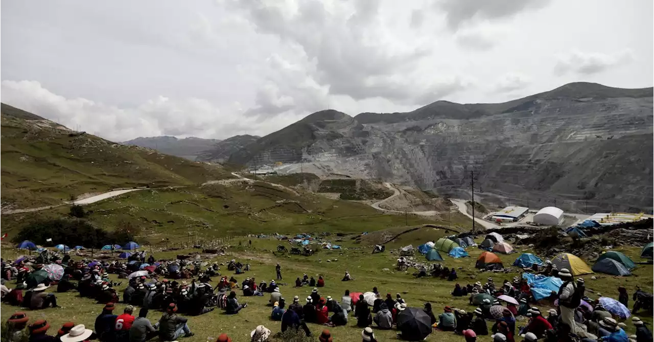 Peruvian protesters agree to attend talks over MMG's shut copper mine