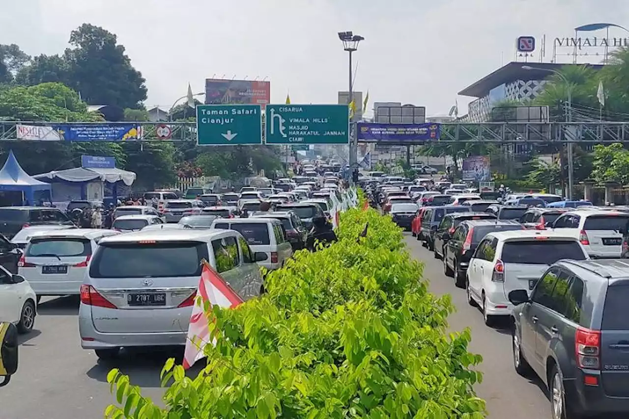 Catat! Ini Jadwal One Way di Jalur Puncak Bogor pada Akhir Pekan