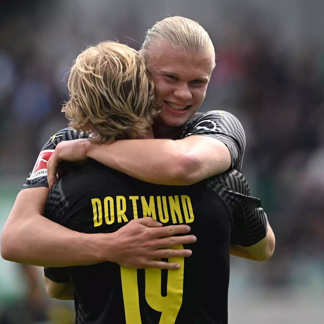 Bundesliga: il Dortmund blinda il secondo posto, Schick trascina il Leverkusen