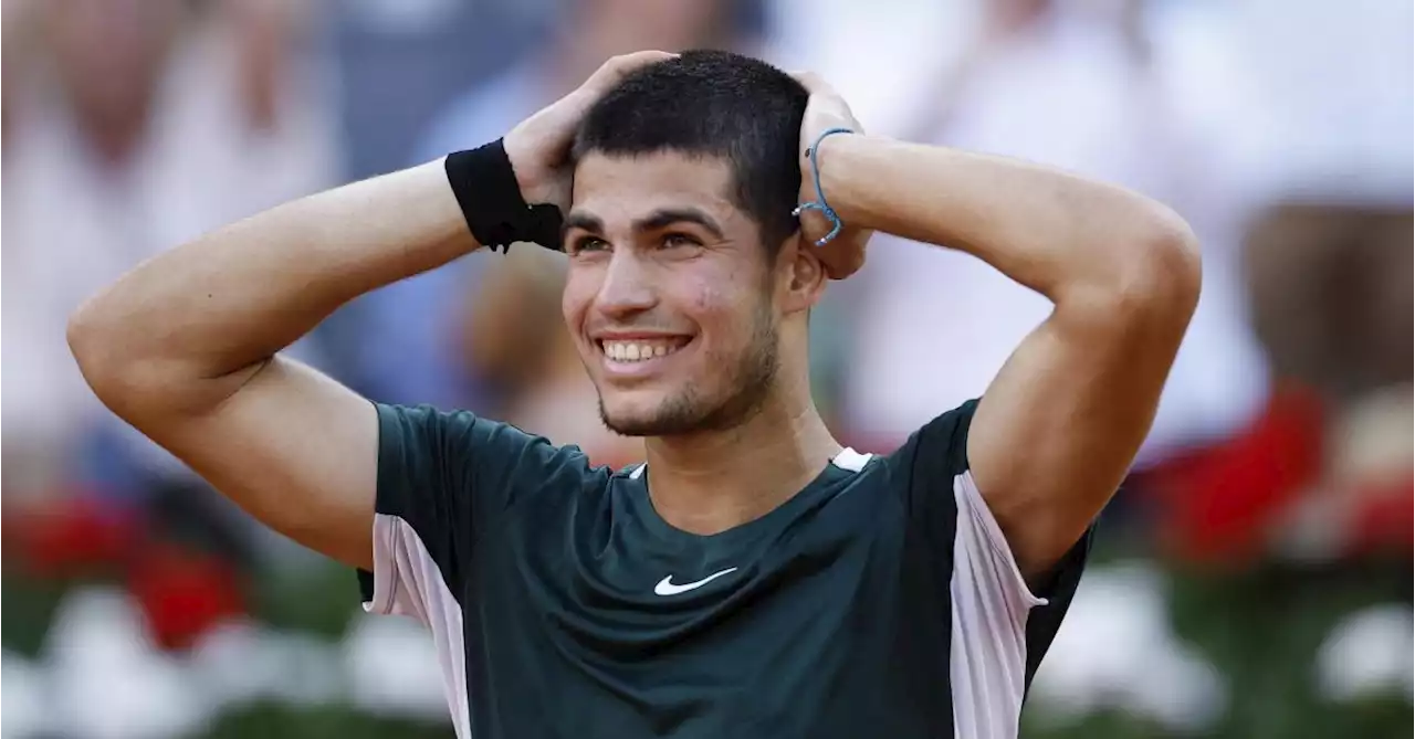 Après Nadal, Alcaraz renverse Djokovic et se qualifie pour la finale à Madrid (vidéo)