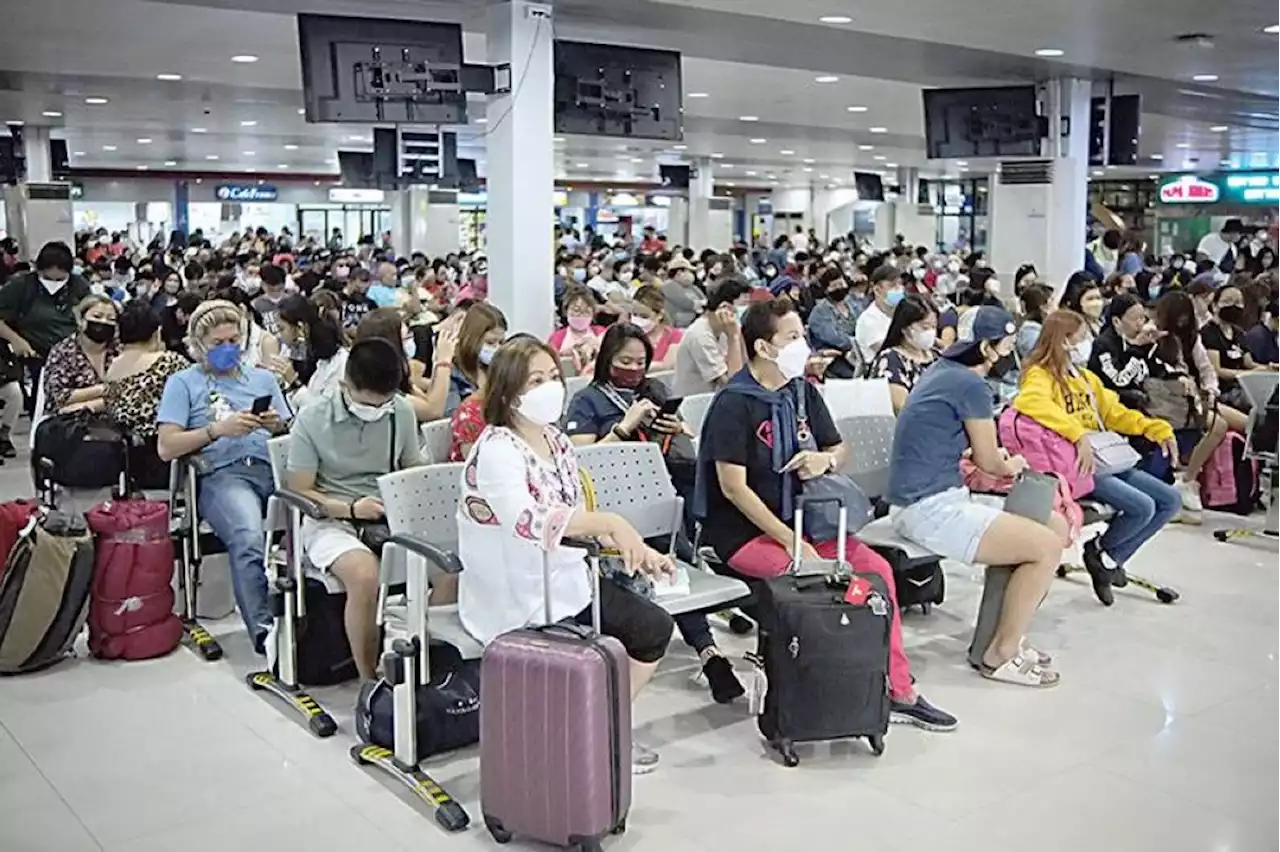 Return of 7-day quarantine for intl travelers nixed