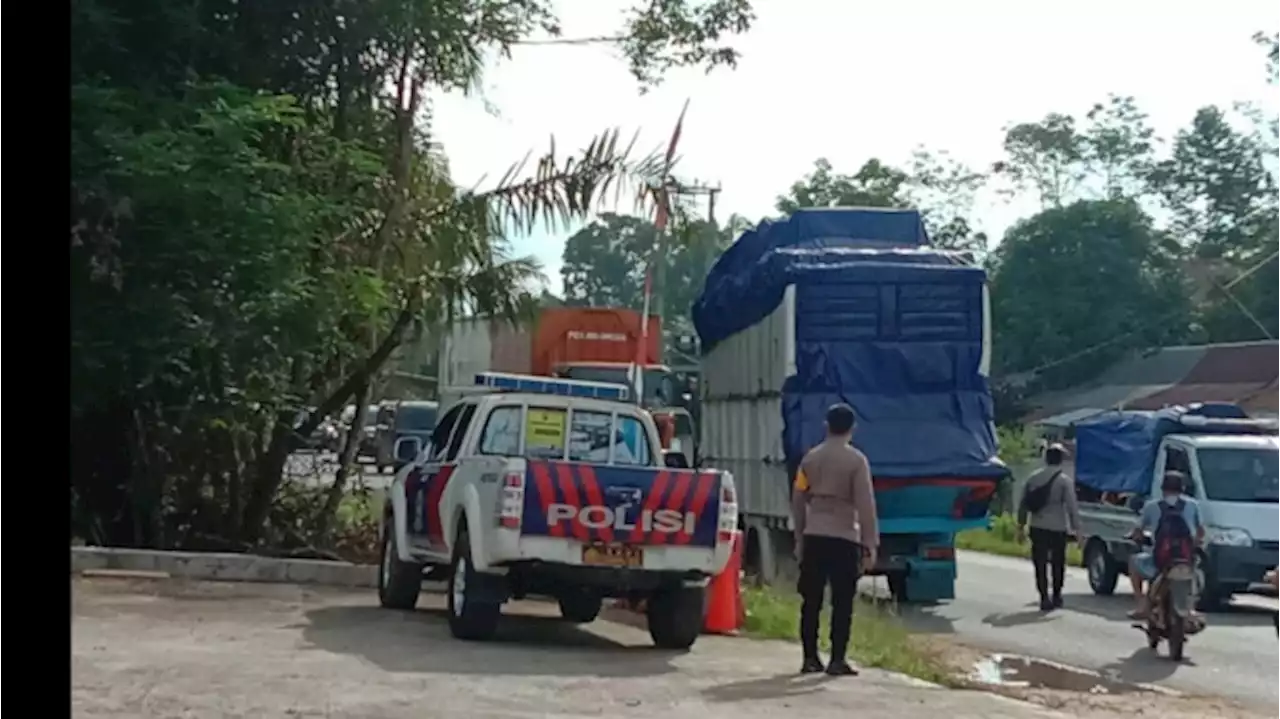 Beroperasi Jelang Puncak Arus Balik Lebaran, 2 Truk Ditilang Polisi