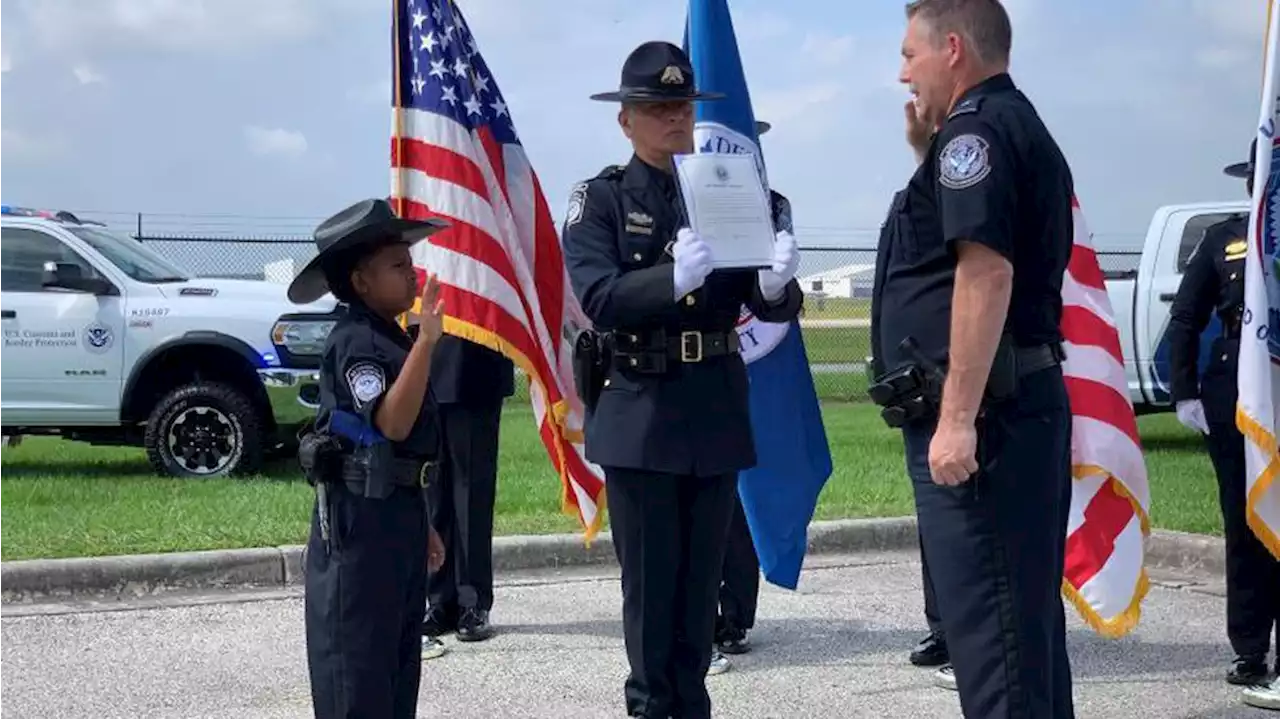 10-year-old sworn in as junior officer to nearly 400 law enforcement agencies