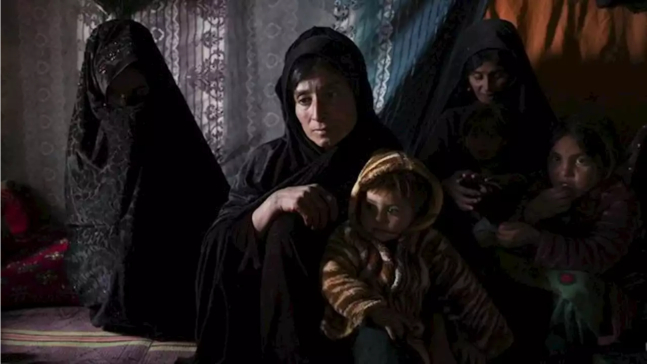 Duh! Taliban Wajibkan Perempuan Afghanistan Pakai Cadar