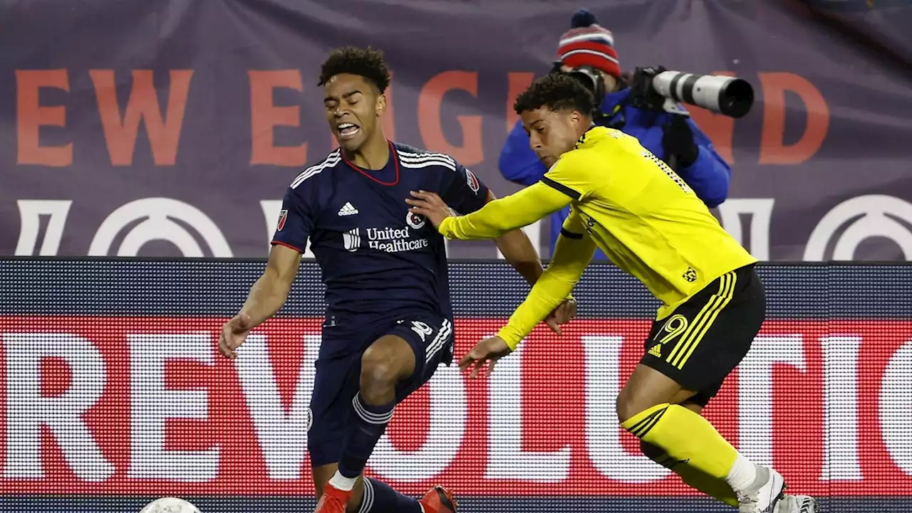 Erik Hurtado lifts Crew to dramatic 2-2 tie at New England, defense gives up chance at win