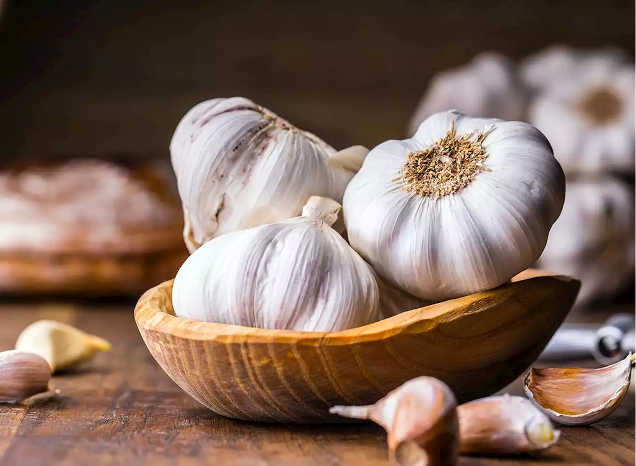 Secret Side Effects of Eating Garlic, Says Science — Eat This Not That