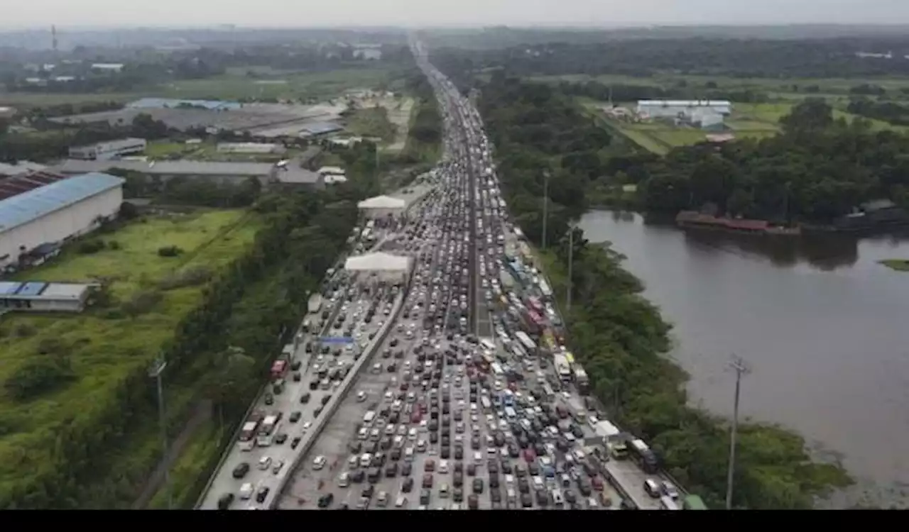 Sebut Pemerintah Sibuk Urai Kemacetan di Jalan Tol, Pengamat Ingatkan 75,9 Pemudik via Arteri