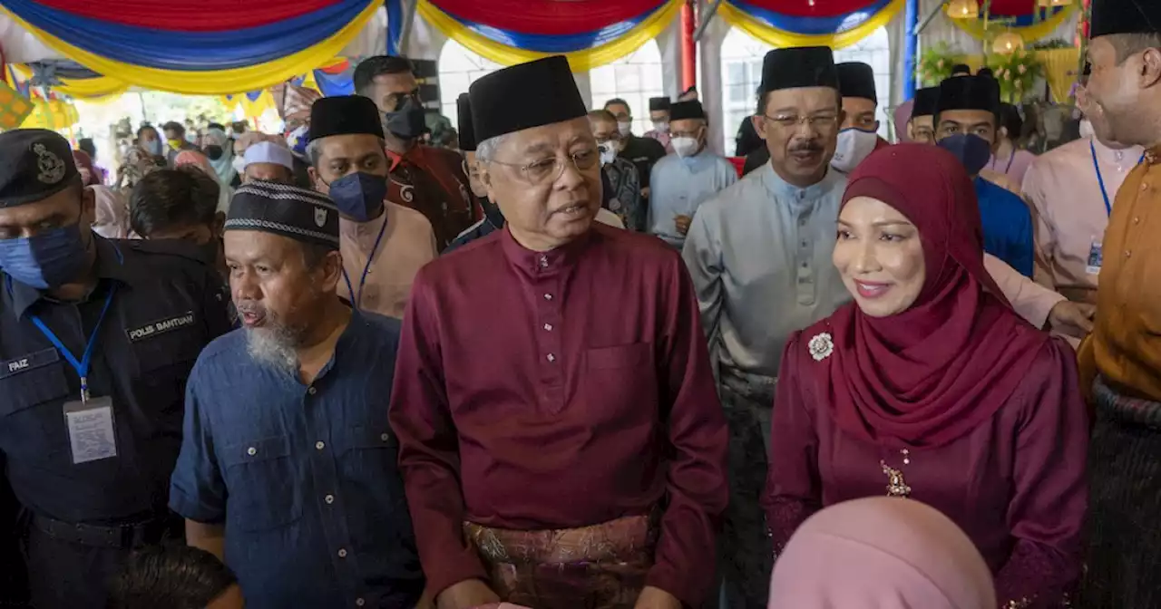 Agong attends PM’s Raya open house | Malay Mail