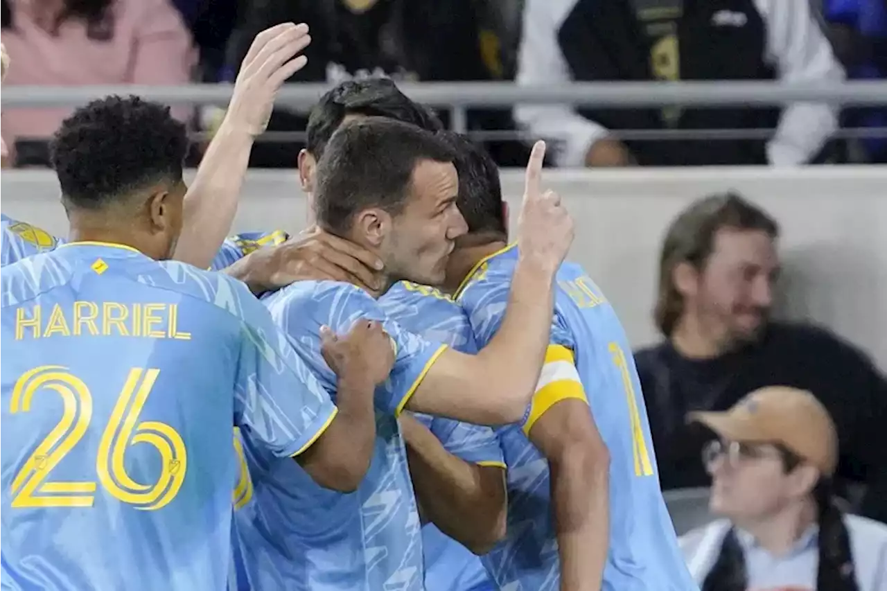 Top teams in Major League Soccer, Union and LAFC, battle to 2-2 draw