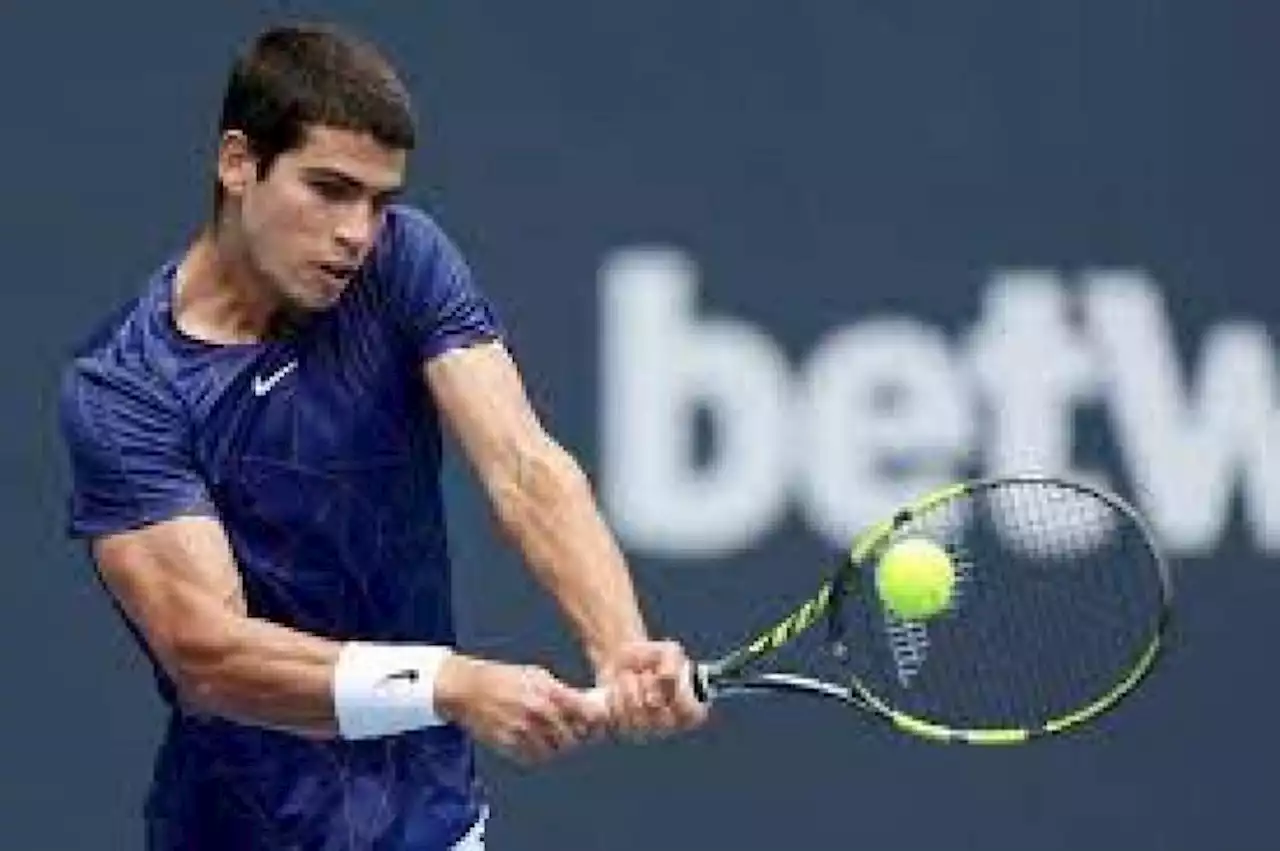 Alcaraz Tekuk Djokovic untuk Tantang Zverev di Final Madrid Open |Republika Online