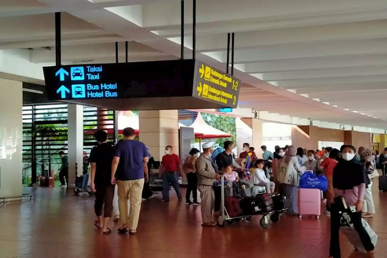 Puncak Arus Balik Lebaran, Bandara Soetta Dipadati Penumpang hingga Malam