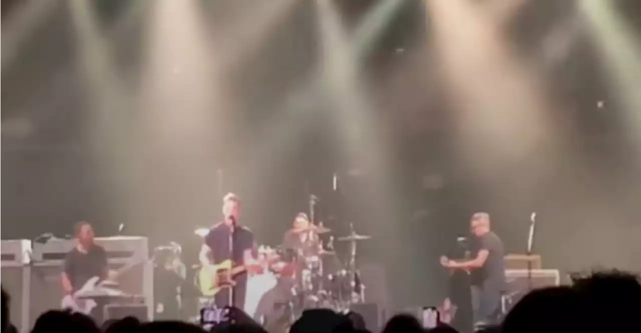 Pearl Jam Honor Taylor Hawkins With Foo Fighters Cover