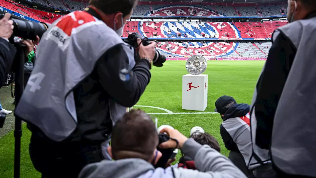 VfB Stuttgart wahrt sich Chance auf Klassenerhalt, Eintracht erkämpft sich Remis gegen Gladbach