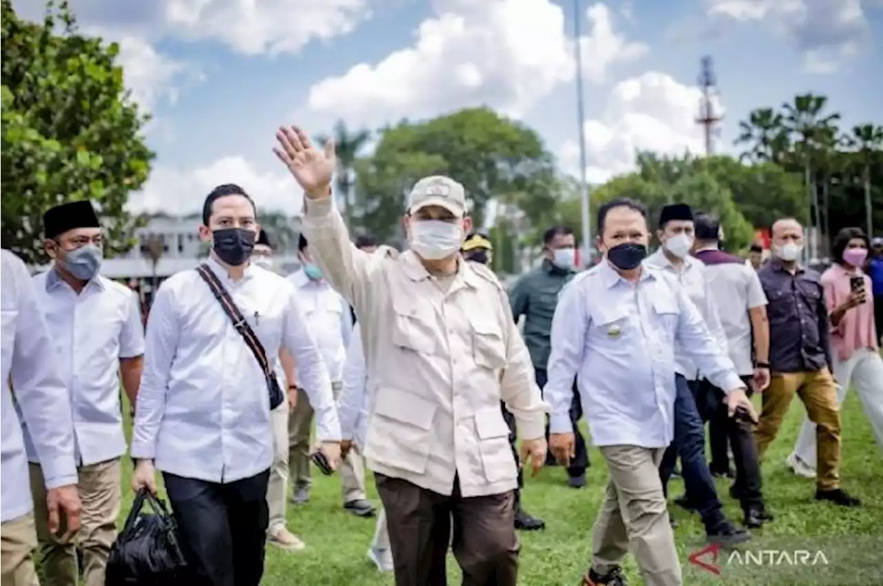 Dari Jawa Timur, Prabowo Kunjungi Sultan HB X di Keraton Yogyakarta