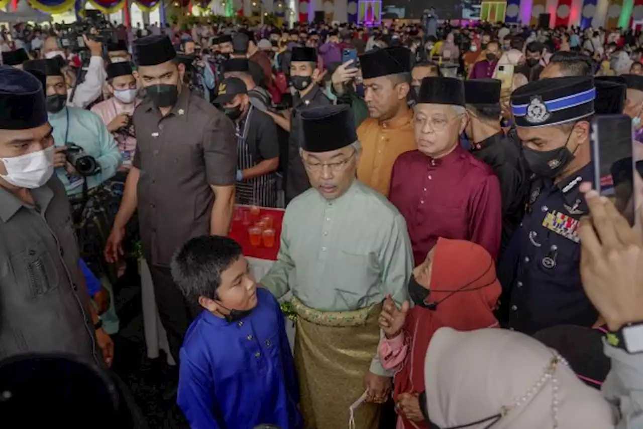 Agong hadir Rumah Terbuka Aidilfitri PM di Putrajaya