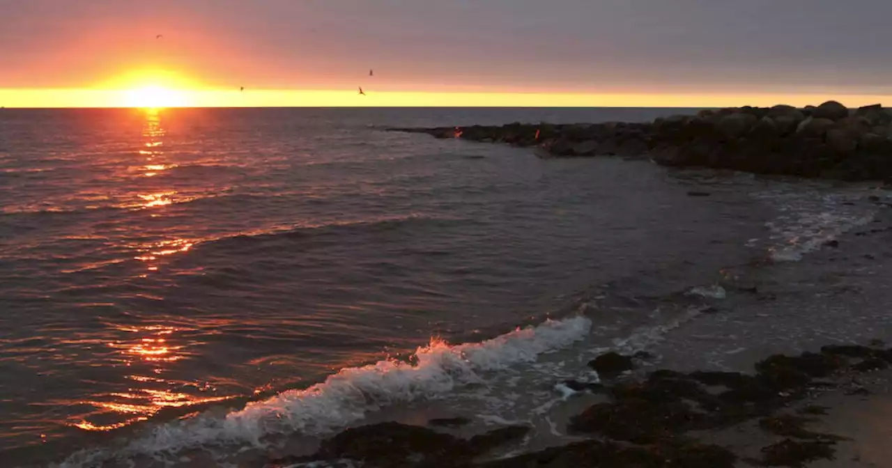 Nantucket residents approve measure to allow women to go topless at beaches