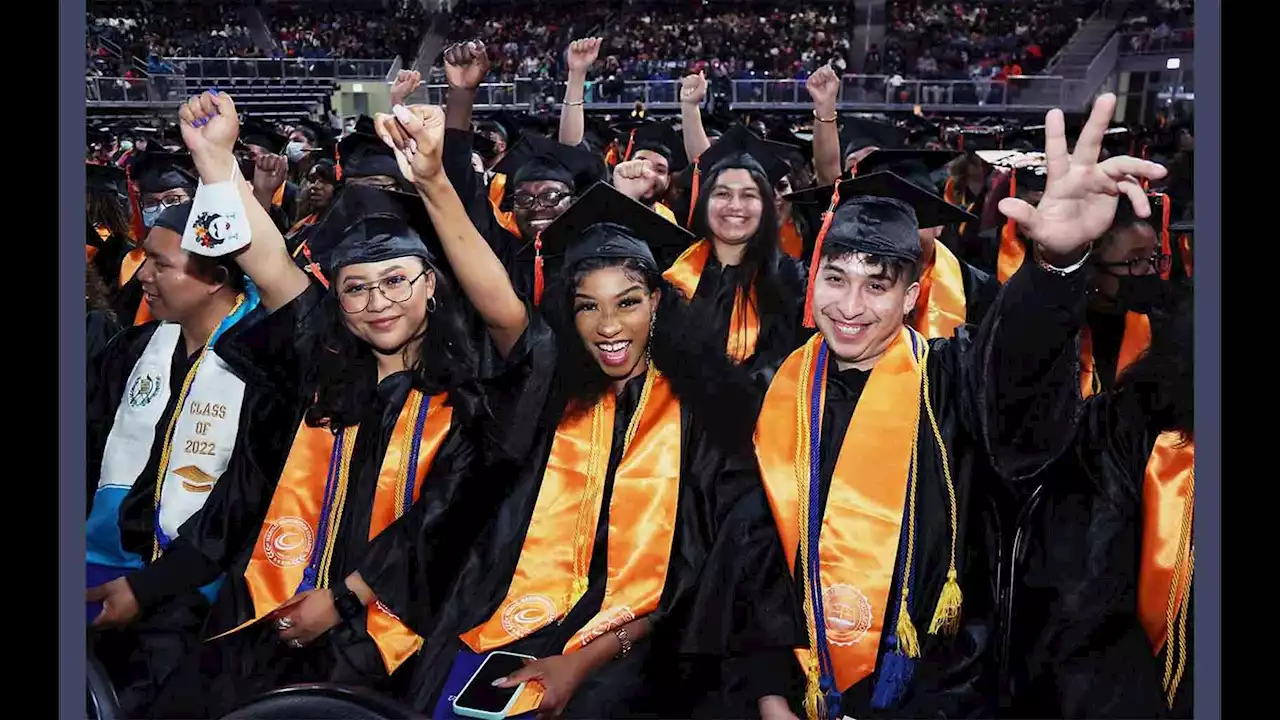 City College Valedictorians Reflect on 2020-2022 Experience