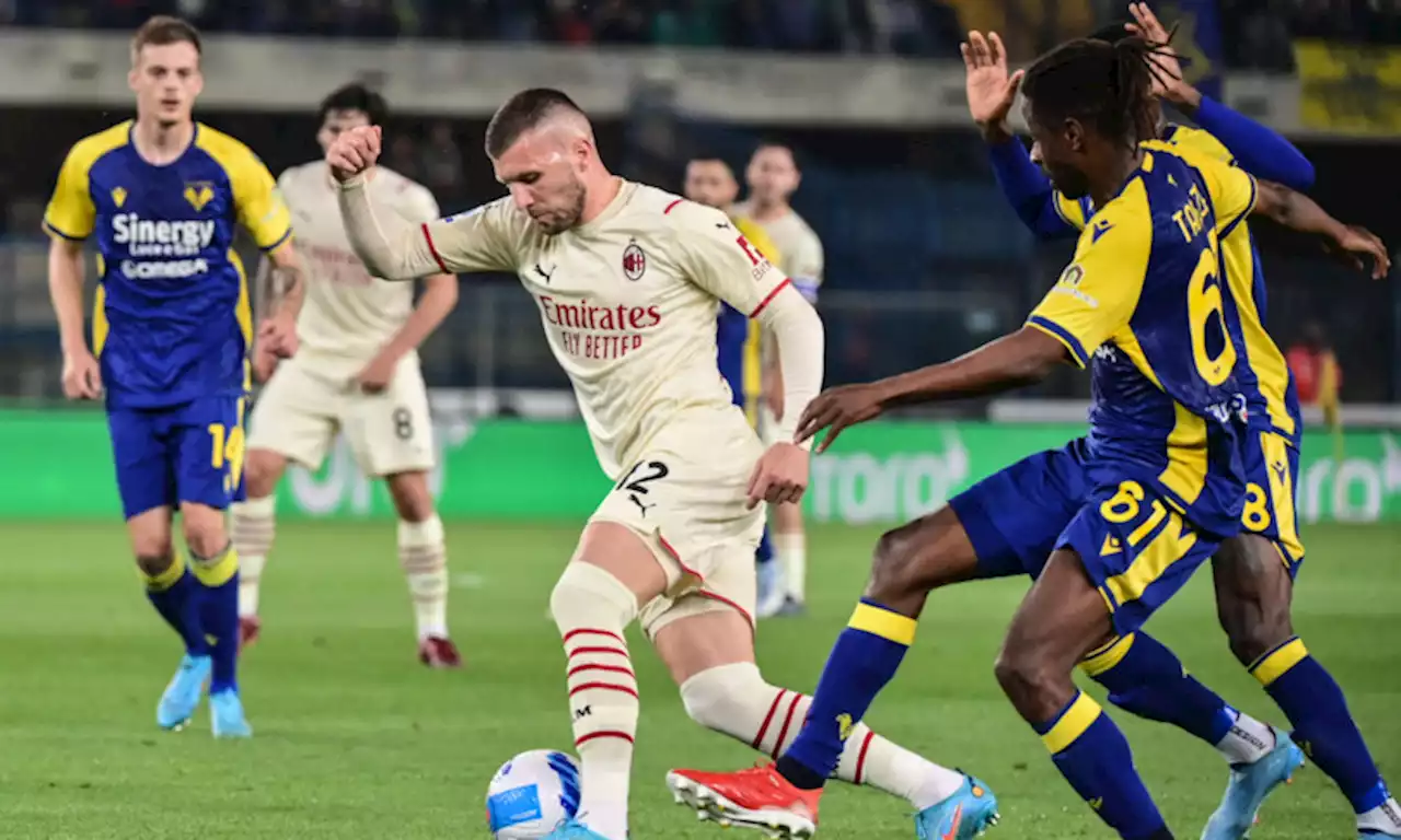 Il Milan torna in vetta, ribaltato il Verona 3-1