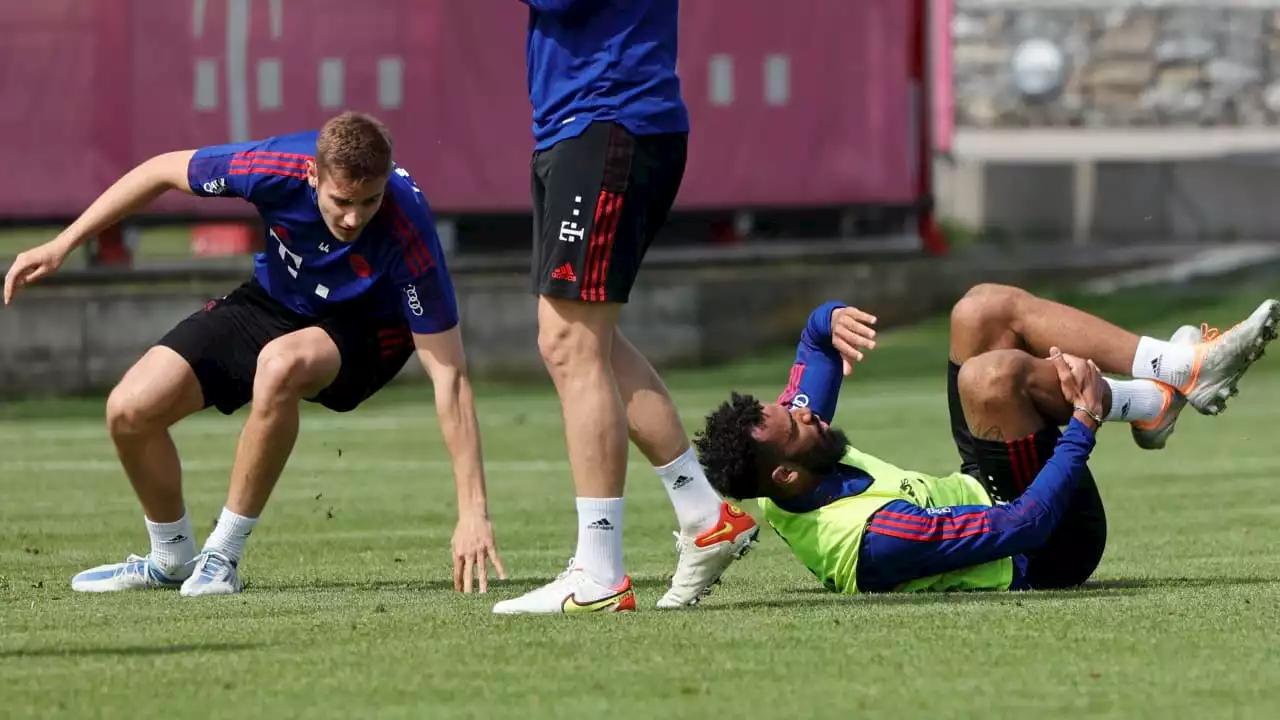 FC Bayern: Trainings-Tritt gegen Eric Maxim Choupo-Moting – Knie-Bandage!