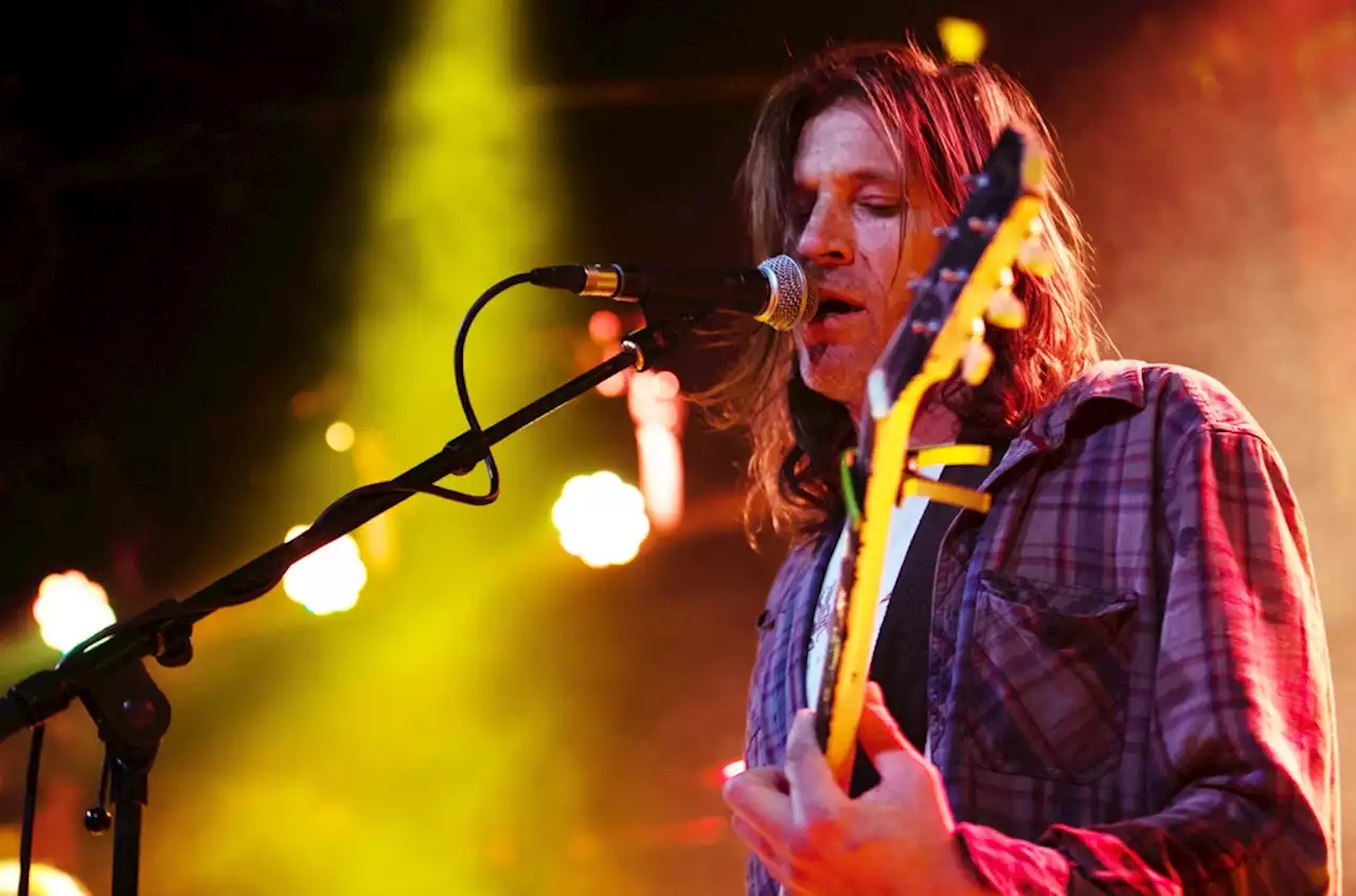 Evan Dando Offers to ‘Fight’ Jawbreaker After Lemonheads ‘Fired’ From Tour