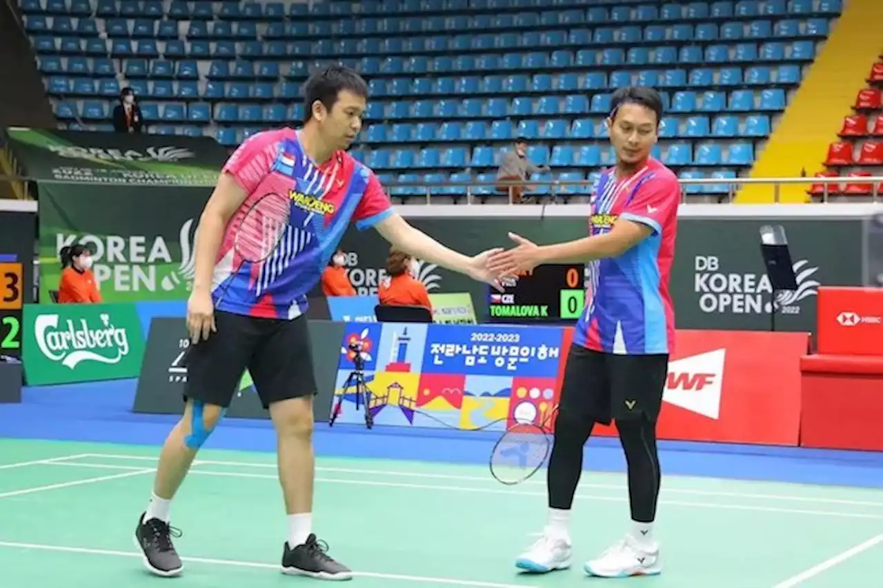 Hasil Piala Thomas 2022: Indonesia Imbangi Thailand Usai Ahsan / Hendra Menang - Bola.net