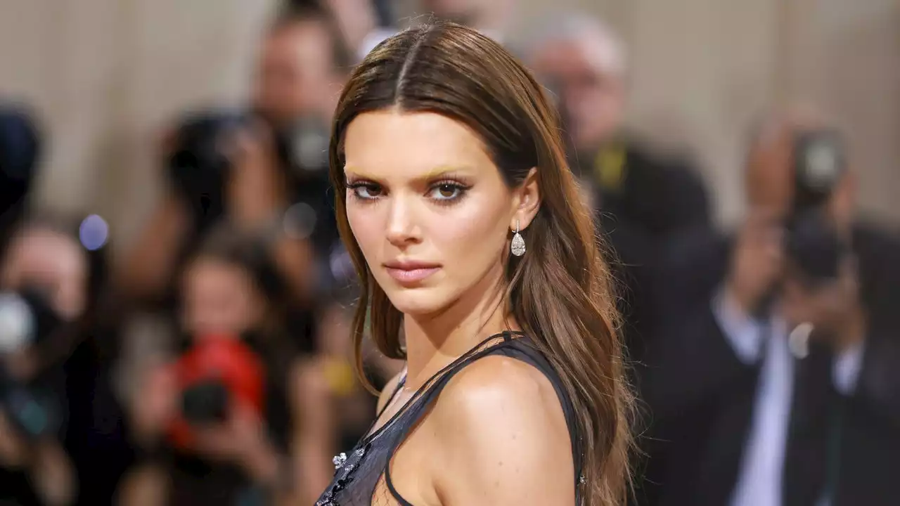 Kendall Jenner Won The Most Dramatic Brow Transformation At The Met Gala