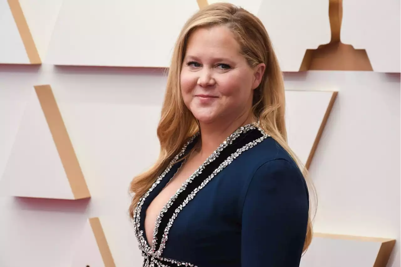 Amy Schumer Tests Positive For Covid; Revives Racy Oscars Joke From Cutting Room Floor