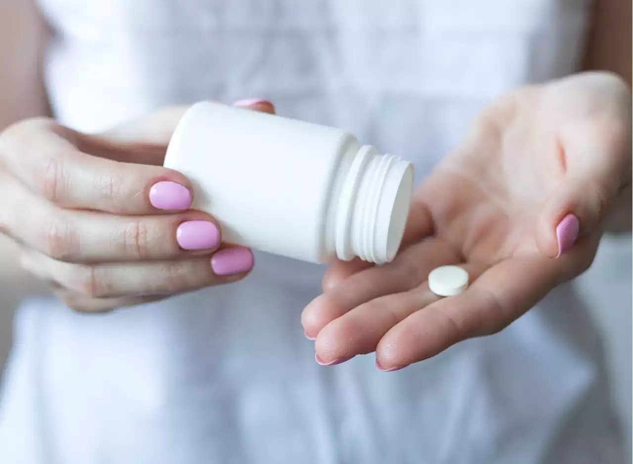 The 5 Ugly Side Effects of Taking Melatonin Before Bed — Eat This Not That