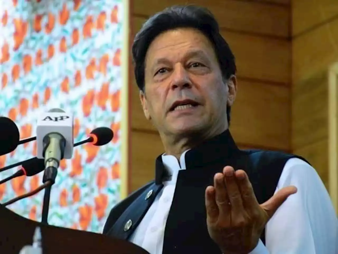 فوج مخالف بیانات کا الزام لگانے والوں کوجہلم جلسے میں جواب دوں گا، عمران خان - ایکسپریس اردو