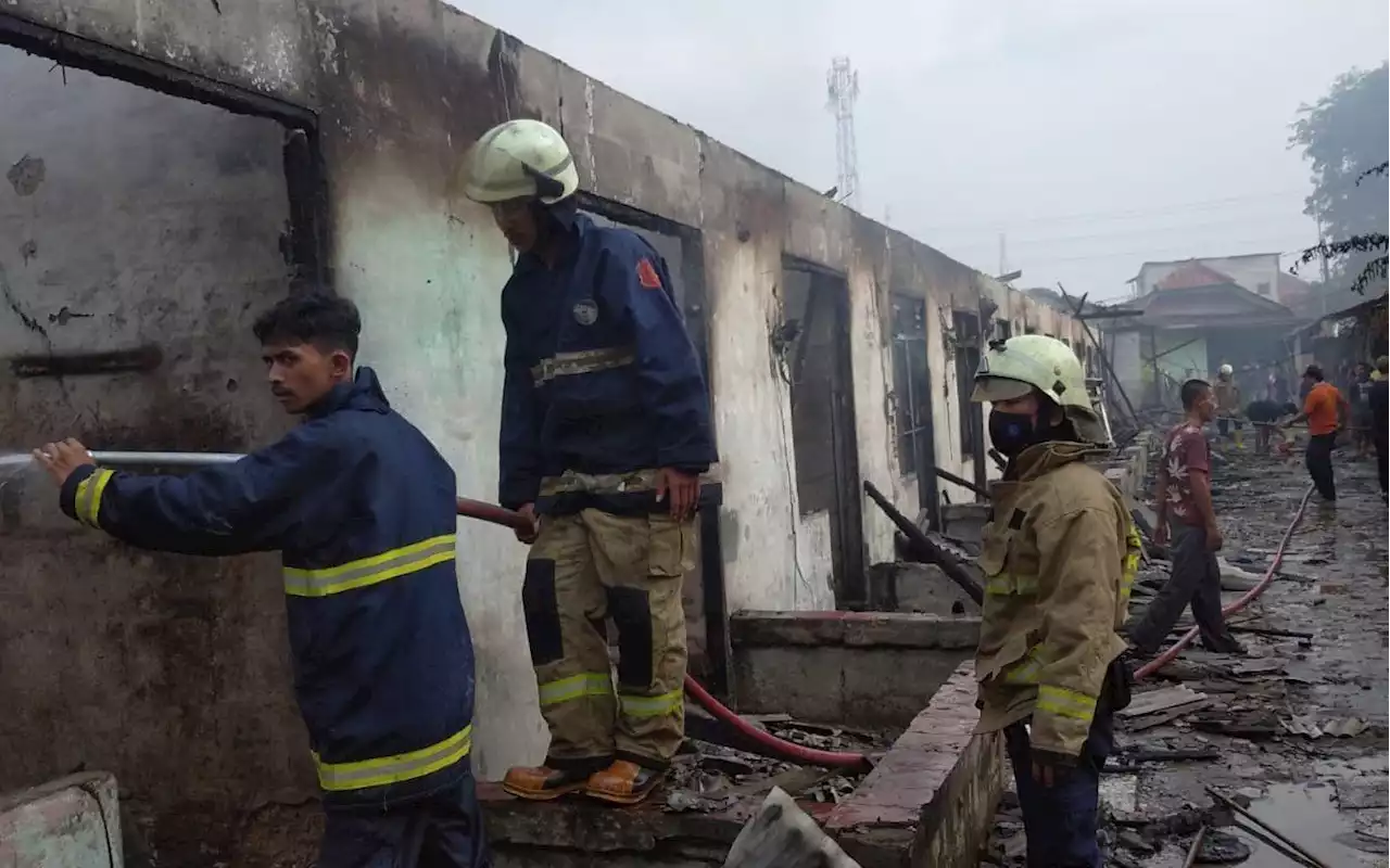 Bangunan Kontrakan 15 Pintu di Tangerang Terbakar