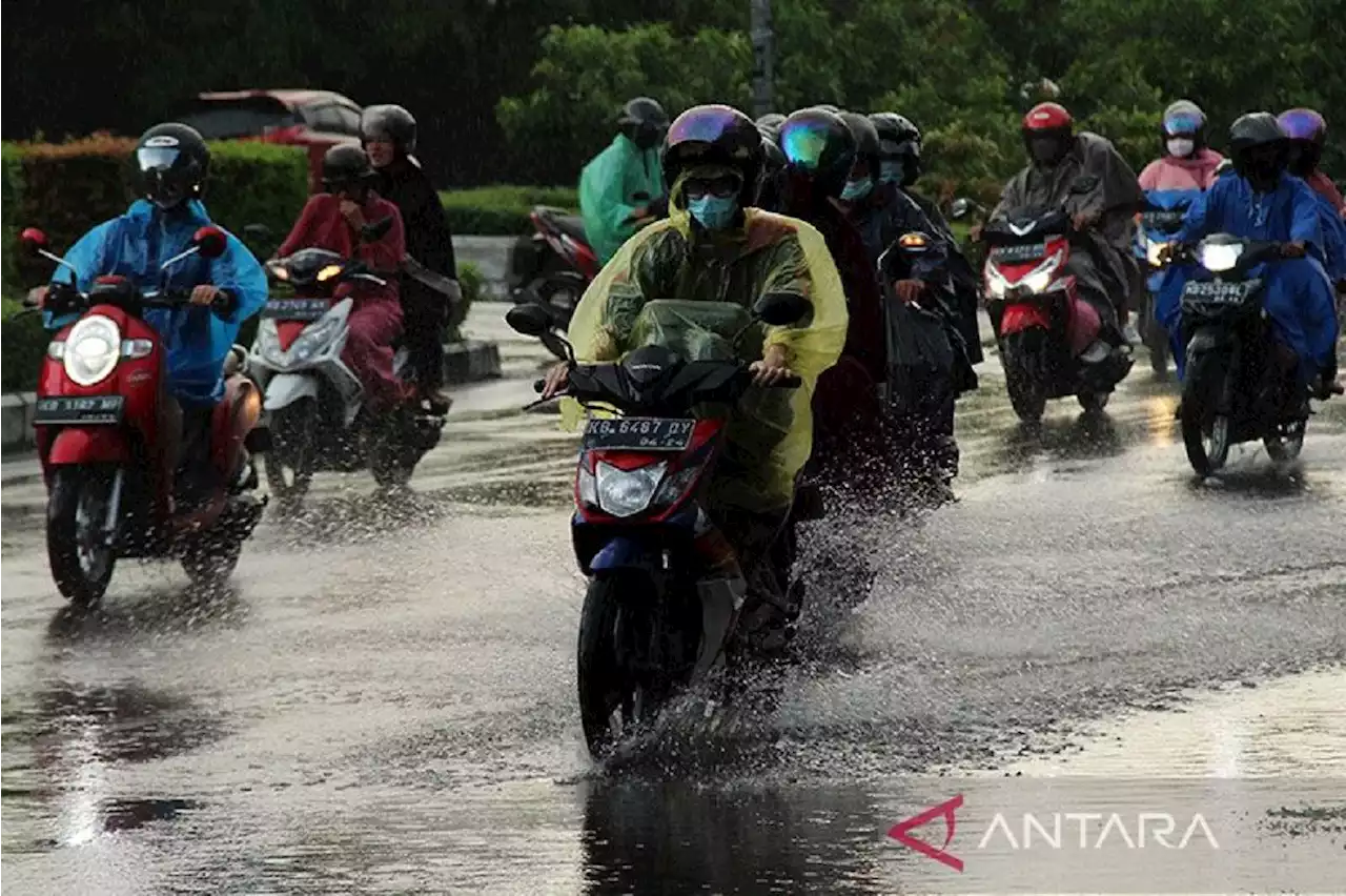 Cuaca NTB Hari Ini: Hujan Ringan Siang Nanti, Aman untuk Beraktivitas