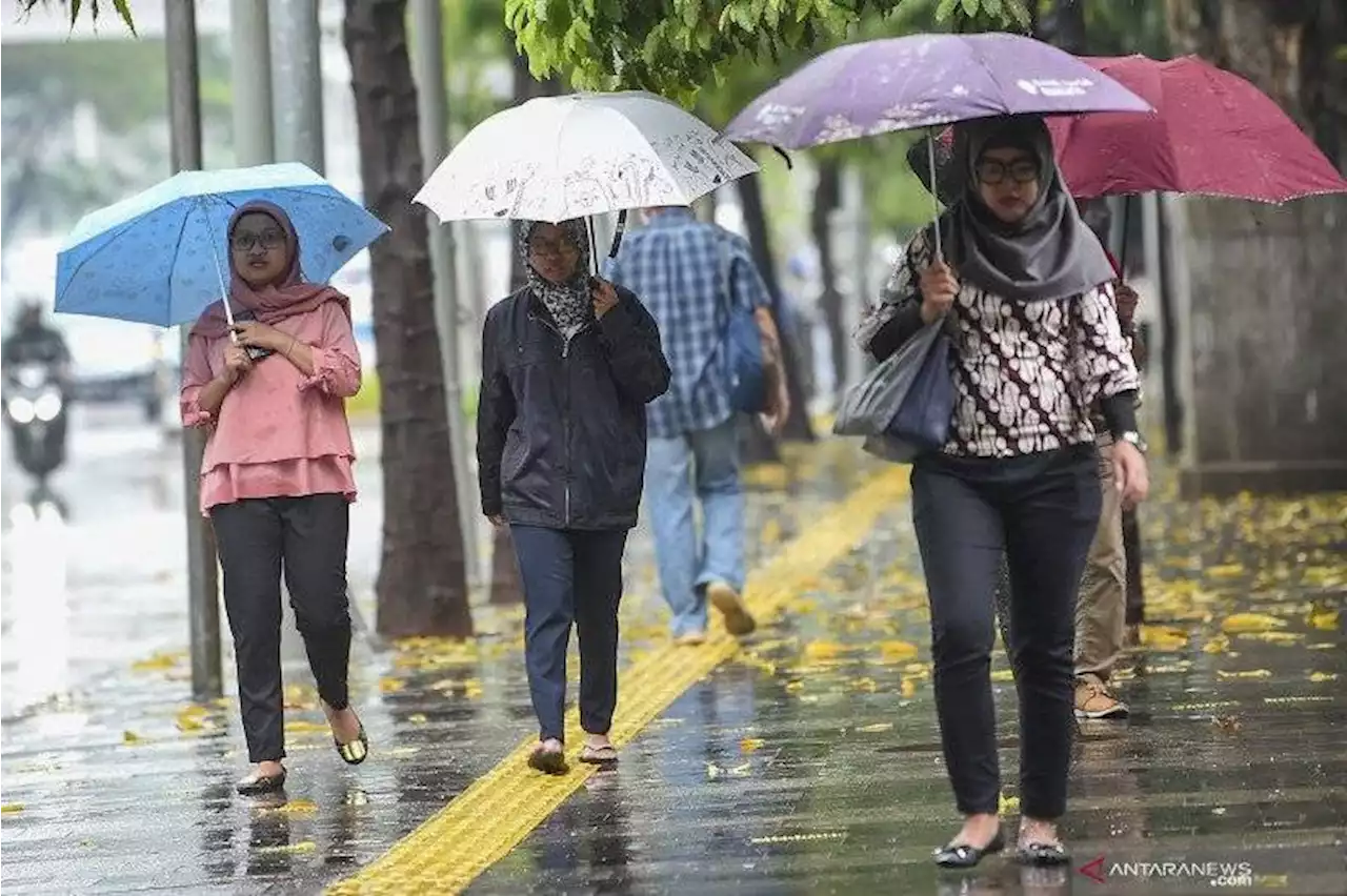 Pakiraan Cuaca Semarang Raya, BMKG: Potensi Hujan Ringan Merata