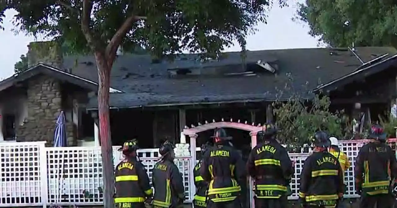 Three injured in early morning Alameda house fire