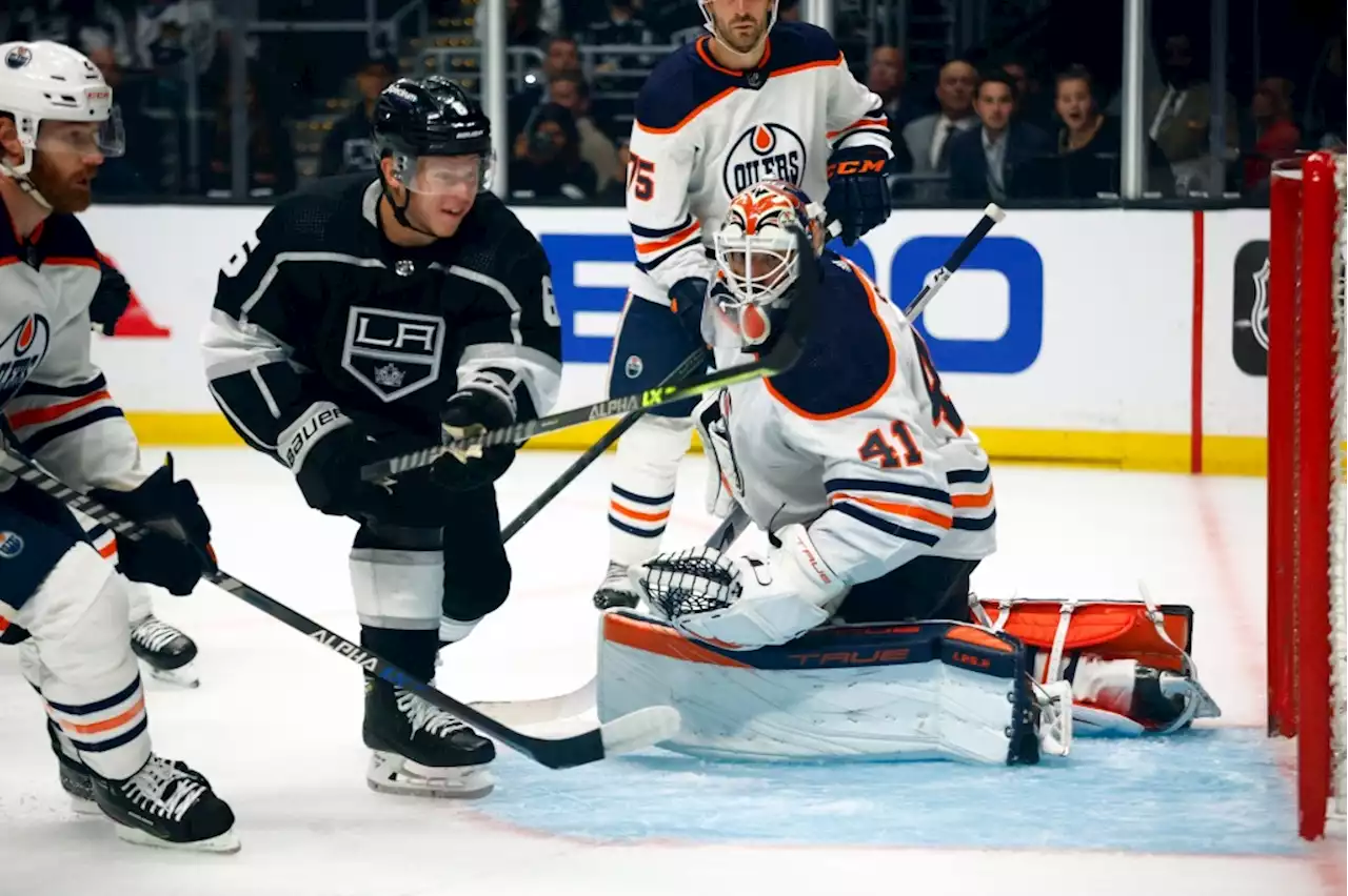 Kings rout Oilers in Game 4, even first round series