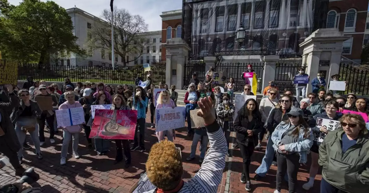 White House warns against violence after abortion protests | Malay Mail