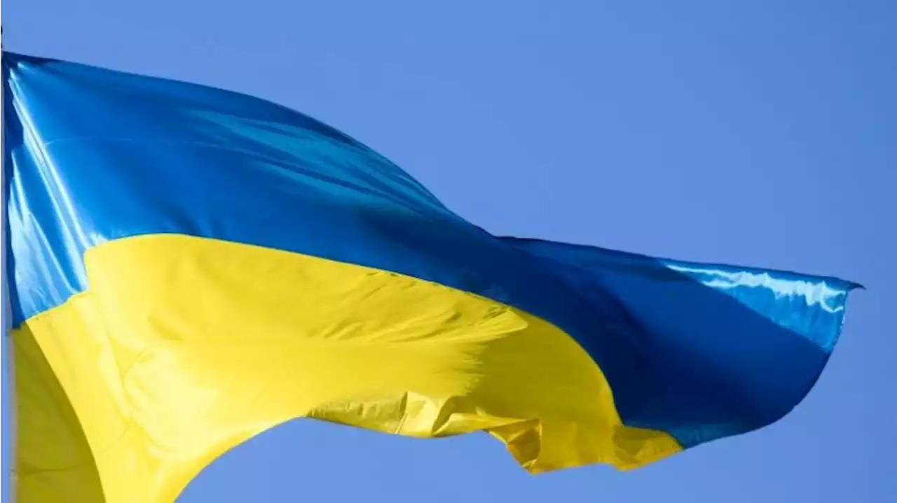 Gericht: Ukrainische Flagge bei kleiner Versammlung erlaubt